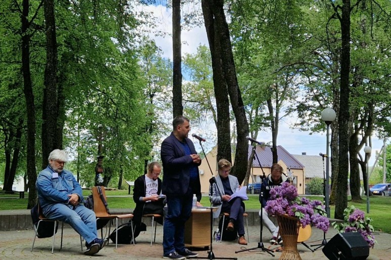Poezijos pavasario šventė Švenčionių miesto parke