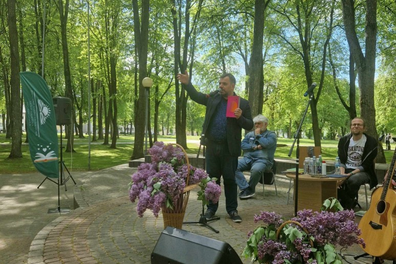 Poezijos pavasario šventė Švenčionių miesto parke