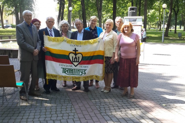 Poezijos skaitymai ,,Aš sugrįžau! Sveika, sveika Tėvyne!“ Birželio 14 d. Nuotrauka Jolantos Andraikėnienės 2018 m.